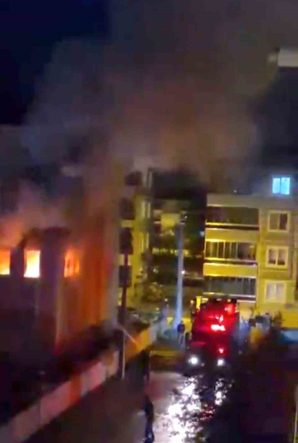 Kütahya’da apartman dairesinde yangın: 5 kişi kurtarıldı