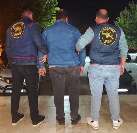 Sınava düzenekle girdi yakalandı