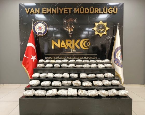 Van’da 19 kilo 660 gram skunk ele geçirildi