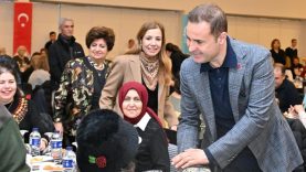 Ahmet Akın, “Asla yalnız değilsiniz”