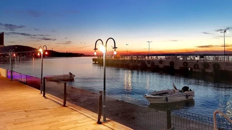 Avşa Adası’nda Mevsimsel Dönüşüm Yazın Kalabalık, Kışın Sessizlik…