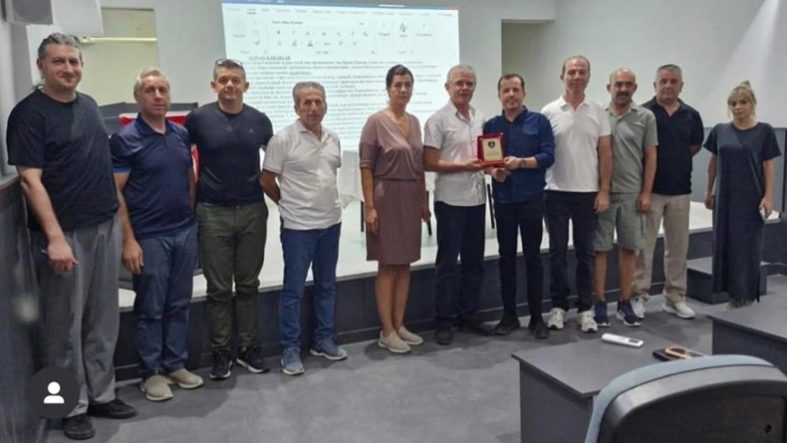 Ayvalık’ta denizcilik lisesine ISO 9001 kalite belgesi