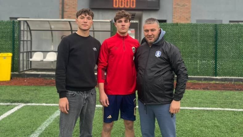 Baba ve oğul birbirine rakip oldu