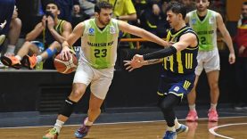 Balıkesir Büyükşehir Belediyespor, Fenerbahçe Koleji'ne yenildi