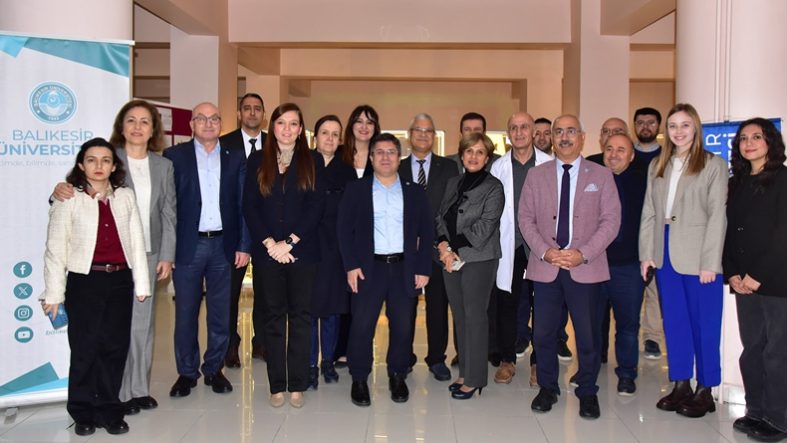 Balıkesir Üniversitesi’nde Bilimsel Buluşma Biyoloji Sergisi Açıldı
