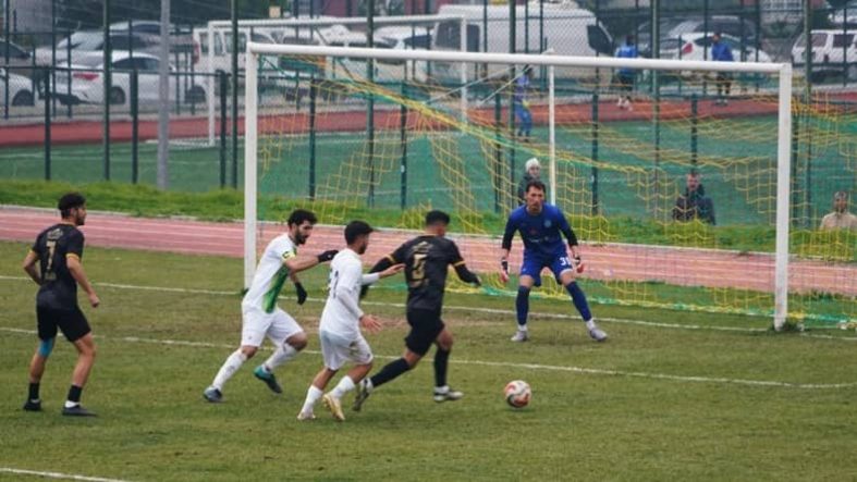 Balıkesir derbisini 1966 Edremitspor kazandı