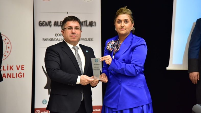 Balıkesir’de Aile Yılı Başladı! Üniversiteden Dikkat Çeken Çalıştay