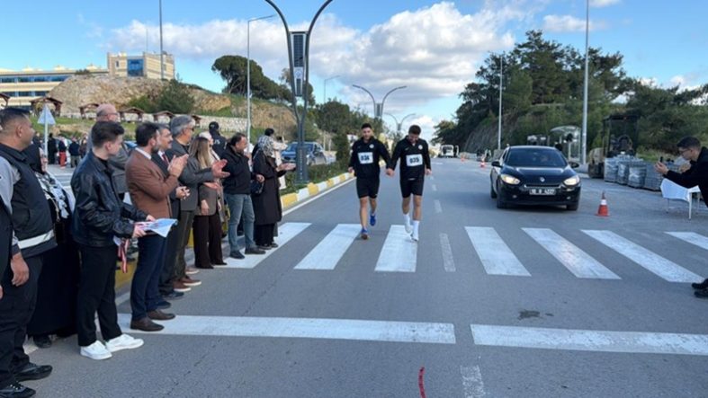 Balıkesir’de Gazze İçin Dayanışma Koşusu Gençler Adalet İçin Koştu