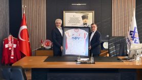 Hakan Şehirli Maaşını Balıkesirspor’a Bağışladı