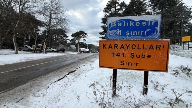 Kazdağları'na beklenen kar geldi Yüksek kesimler beyaza büründü