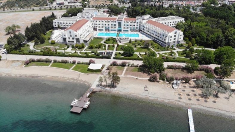 Kuzey Ege'de yılbaşı için otellerde doluluk oranları yüzde 90'lara ulaştı