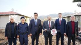 Sındırgı’da depremin yaraları sarılıyor