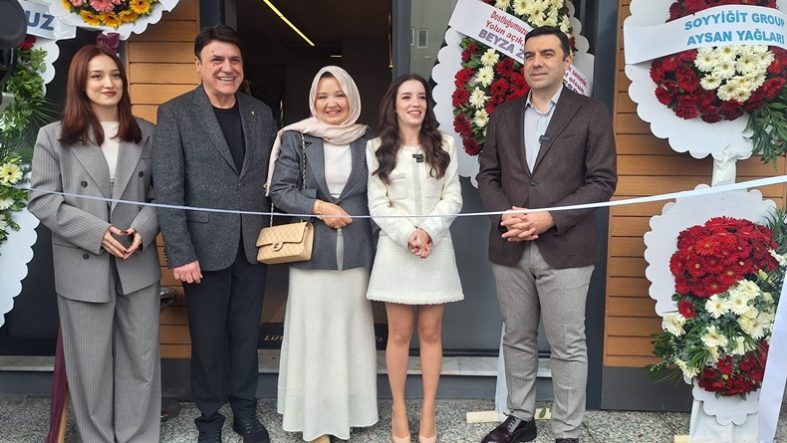 Slim World Balıkesir’de Açıldı Serra Yavuz’dan Şehre Yeni Nesil Zayıflama Merkezi