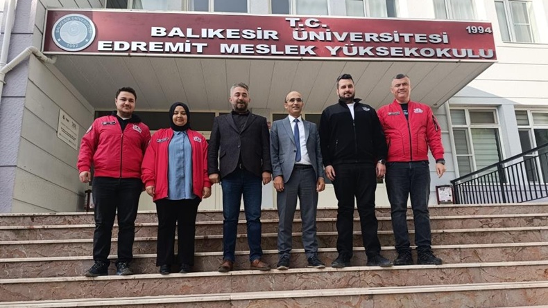 T3 Vakfı’dan Edremit Meslek Yüksekokulu’na TEKNOFEST ziyareti