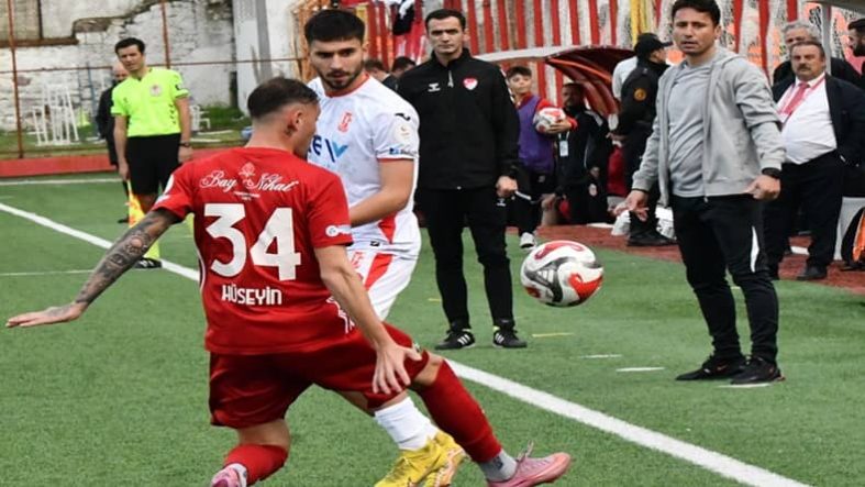 Ayvalıkgücü Belediyespor Balıkesirspor’u 1-0 yendi