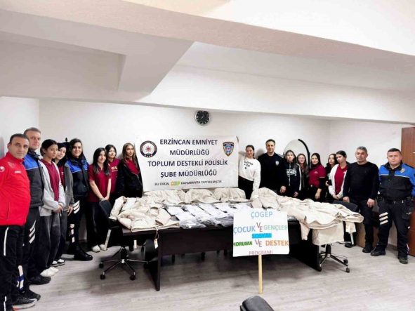 Erzincan’da öğrencilere kayak ve drama kursu desteği