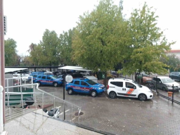 Göçmen kaçakçılığı operasyonunda 10 tutuklama