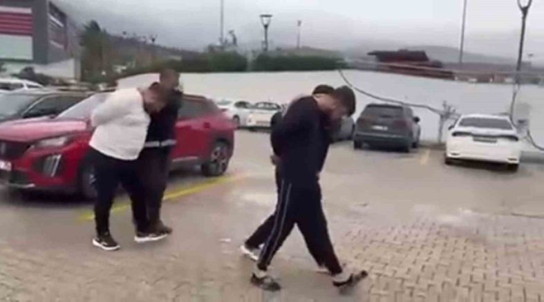 İskenderun’da kasten yaralama ve tehdit şüphelisi 3 kişi tutuklandı