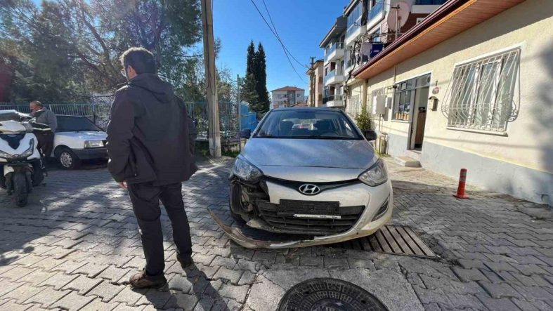 Menteşe’de otomobil ile motosiklet çarpıştı: 2 yaralı