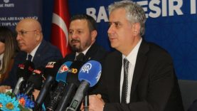 AK Parti Genel Başkan Yardımcısı Yalçın'dan Balıkesir'de Suriye vurgusu