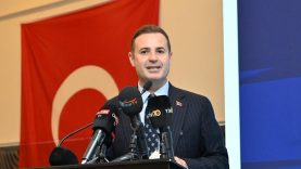 Ahmet Akın, yerel ve ulusal basın temsilcileriyle buluştu
