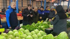 Balıkesir Büyükşehir Belediyesi pazar yerlerini vatandaşın hizmetine uygun hale getiriyor