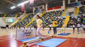 Balıkesir'de yetenekli sporcular keşfediliyor, şampiyonlar yetişiyor