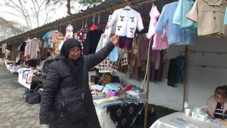 Burhaniye’de Kadın Emeği Hayat Buluyor Hamarat Eller Pazarı Yıllardır Umut Oluyor