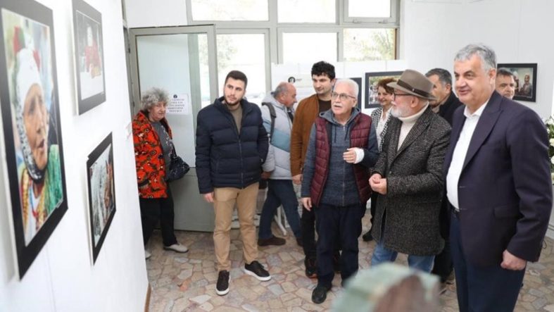 Edremit'te Kazdağı Eteklerinde fotoğraf sergisi açıldı