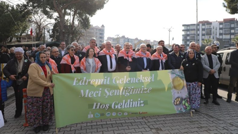 Edremit’te Zeytin Bereketi Şenlikle Taçlandı Geleneksel MECİ Şenliği Coşkuyla Başladı
