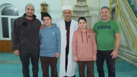 İstanbullu sevimli ikizler Burhaniye' ye tatile geldi