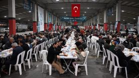 Ahmet Akın, Dursunbey’de iftar yaptı