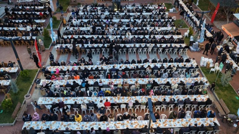Ahmet Akın, “Ramazan'ı Kuvayımilliye ruhuna yakışır bir şekilde geçireceğiz