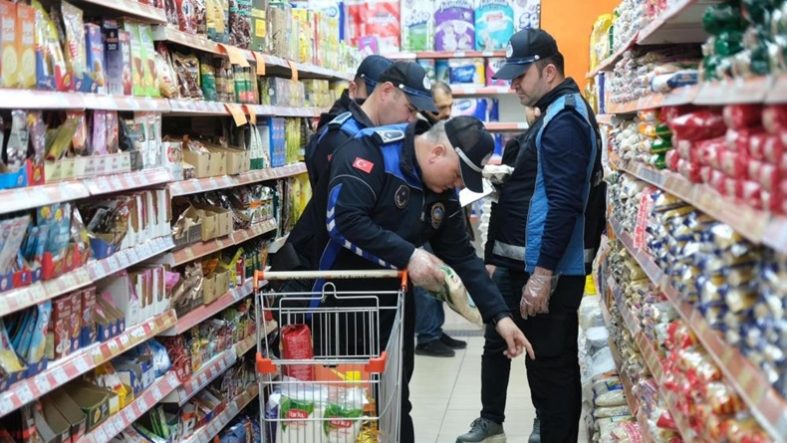 Altıeylül’de Fiyatlar Mercek Altında