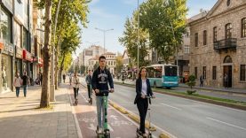 Balıkesir Ulaşımında Sessiz Devrim Elektrikli Scooter Kullanımı Neden Hızla Artıyor