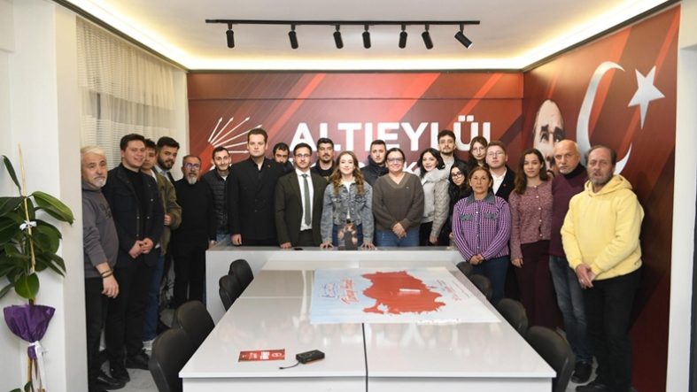 Altıeylül’de Gençlerin Türkiye Hayali Haritaya Sığmadı