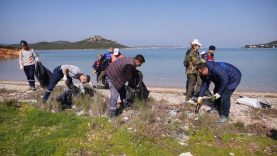 Ayvalık’ta Deniz Çöplerine Karşı Temizlik Seferberliği