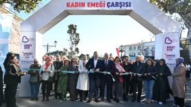 Balıkesir'de Kadın Emeği Çarşısı Açıldı