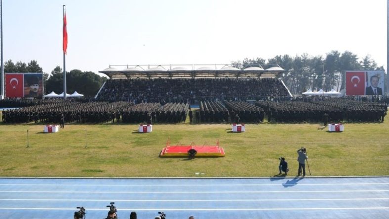 Balıkesir'de Yeni Astsubaylar Mezun Oldu