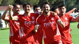 Balıkesirspor, Nazillispor deplasmanında farka koştu