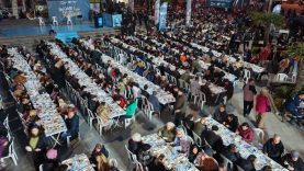 Büyükşehir Ramazan bereketini Burhaniye’ye taşıdı