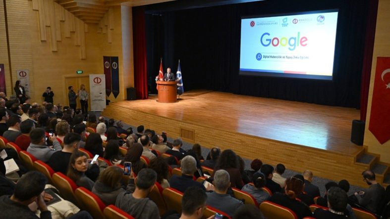 Dijital Habercilikte Yeni Dönem Yapay Zekâ Gazeteciliğin Geleceğini Şekillendiriyor