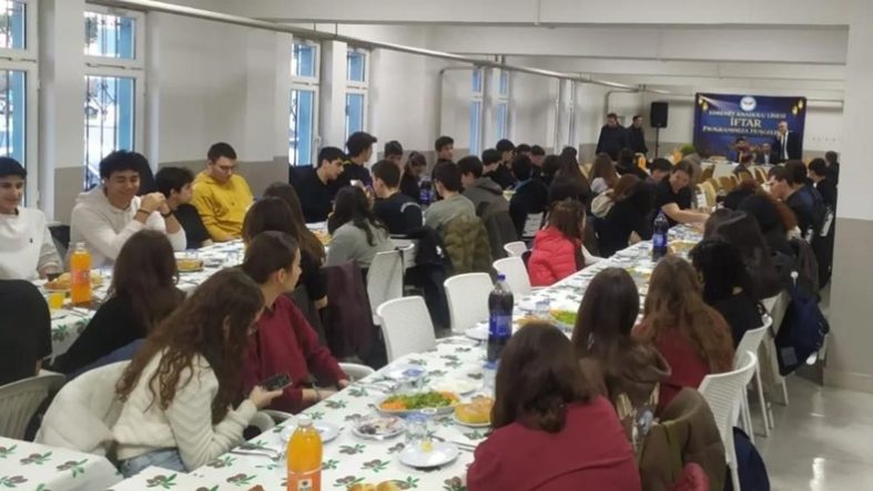 Maarifin Kalbinde Ramazan Etkinliği Edremit’te gerçekleştirildi