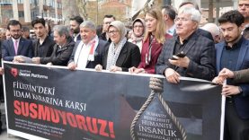AK Parti Genel Başkan Yardımcısı Uygur Tüm dünya İsrail'i bir katil devlet olarak nitelendiriyor