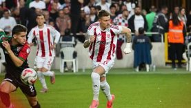 Ayvalıkgücü Belediyespor, Karşıyaka deplasmanında turladı