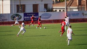 Ayvalıkgücü Belediyespor ile Karşıyaka berabere kaldı