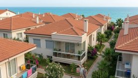 Balıkesir'in Yazlık Sitelerinde Cam Balkon Savaşları