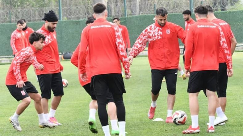 Balıkesirspor İzmir Deplasmanında Kritik Virajda
