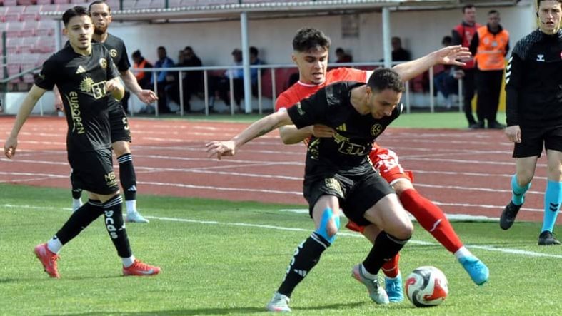 Balıkesirspor ve Eskişehirspor puanları paylaştı