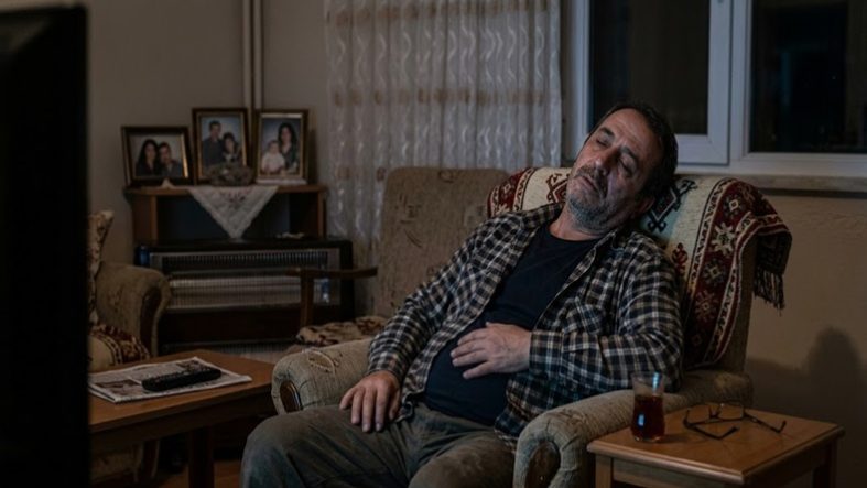 Televizyon Karşısında Uyuyakalanlar Dikkat! Balıkesir’de Yeni Salgın Uykusuzluk